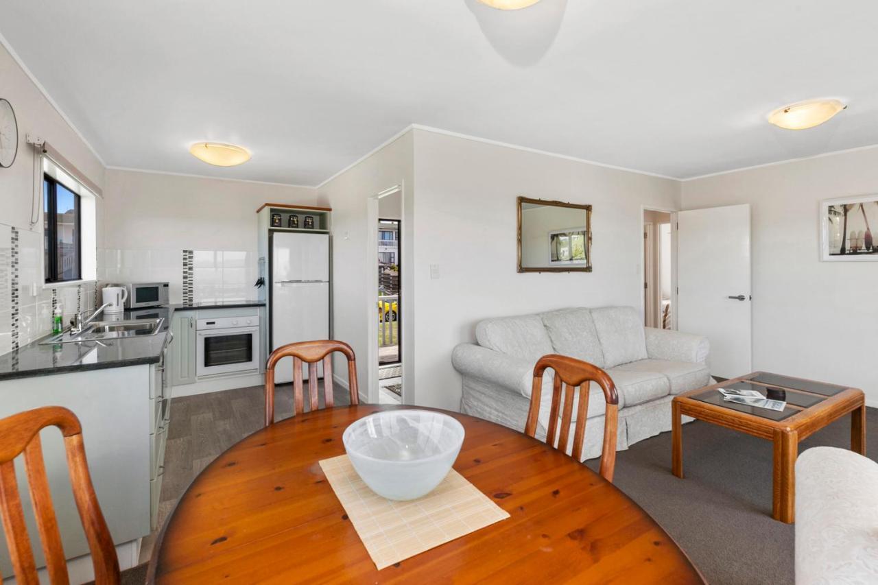 Snells Seaside Bach - Snells Beach Holiday Home Eksteriør billede